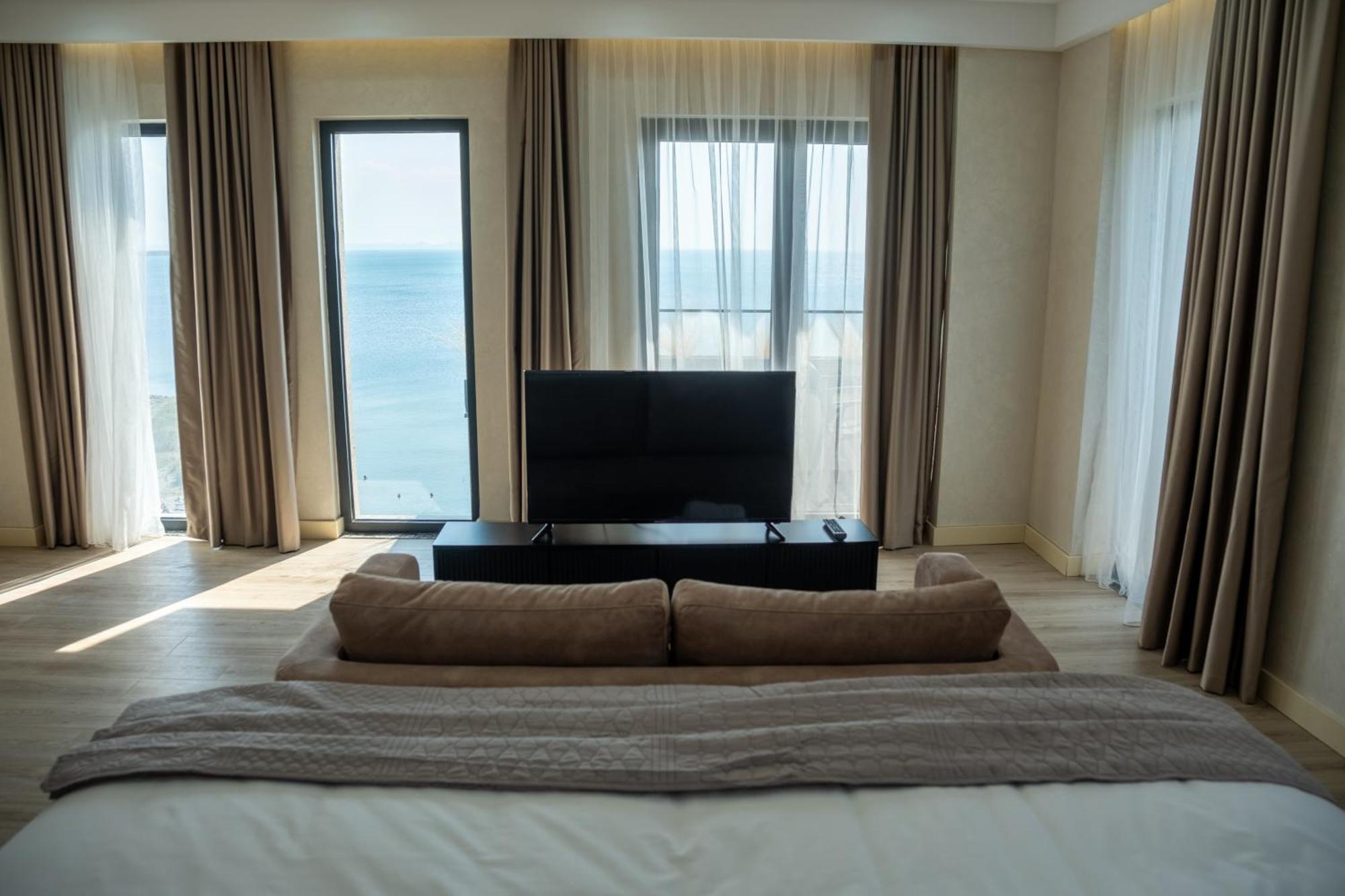 Great White Hotell 4*